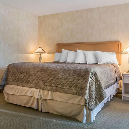 Rodeway Inn Fallsview Niagara Falls Extérieur photo